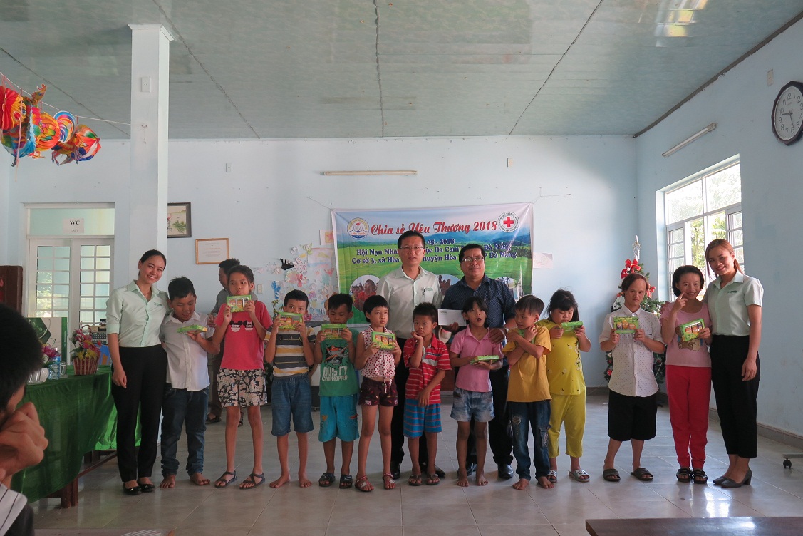 Danapha thăm Trung tâm bảo trợ nạn nhân chất độc màu da cam và trẻ em bất hạnh