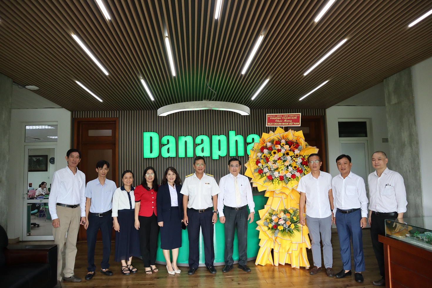 CHÀO MỪNG NGÀY DOANH NHÂN VIỆT NAM 13/10 