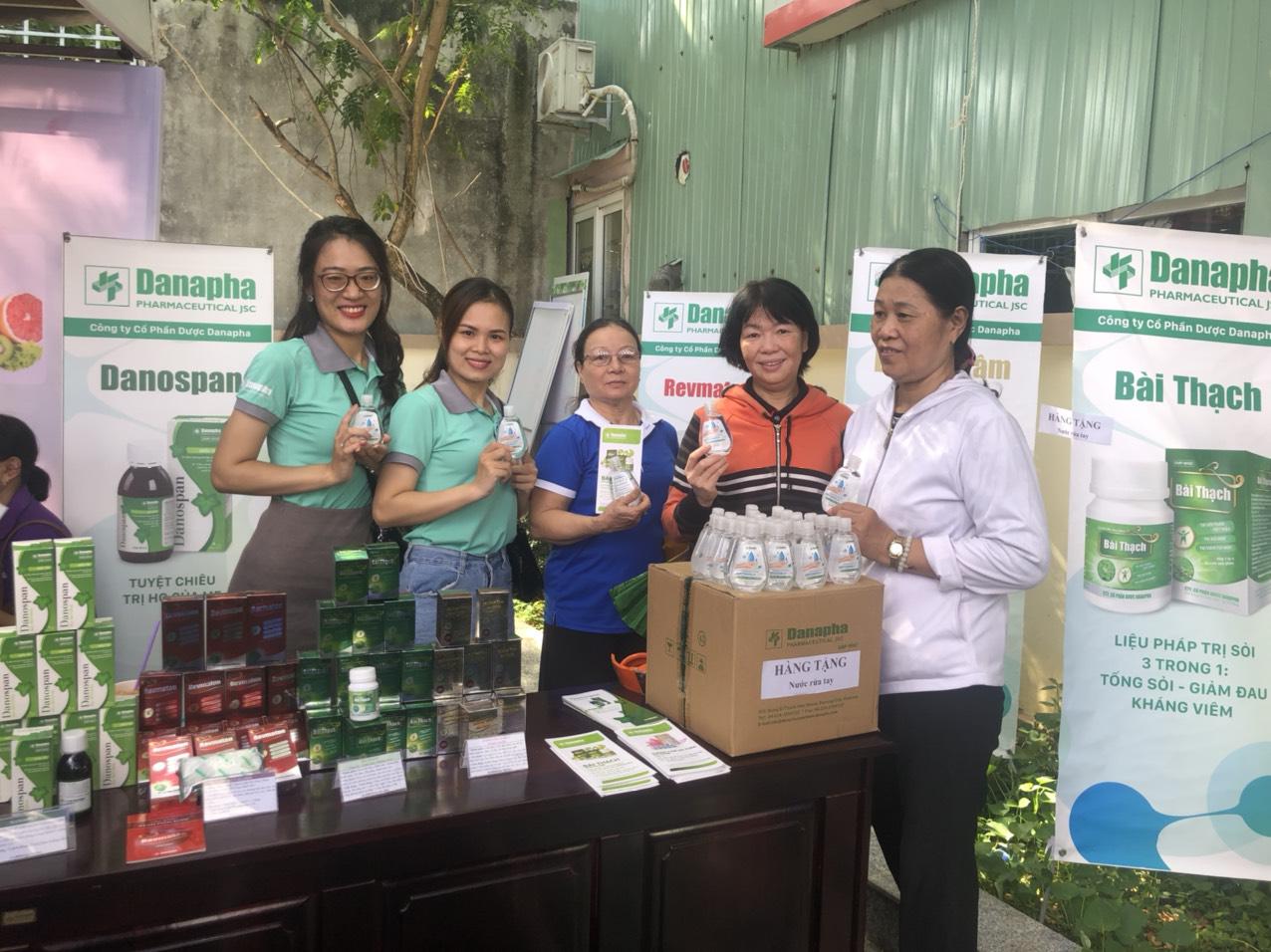 Dược Danapha tham gia ngày hội "Gia Đình Việt Nam"