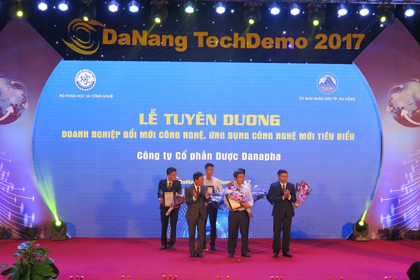 Danapha nhận danh hiệu “Doanh nghiệp đổi mới công nghệ, ứng dụng công nghệ mới”