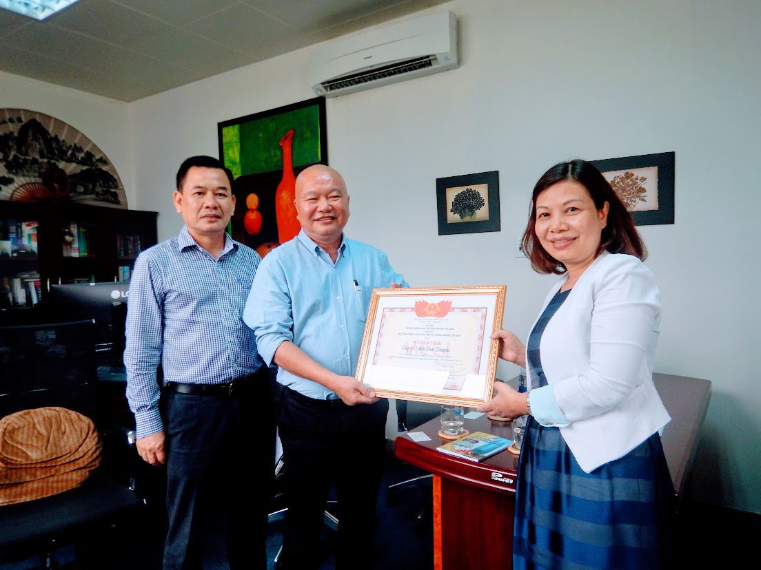 VCCI Đà Nẵng thăm và làm việc tại Danapha 